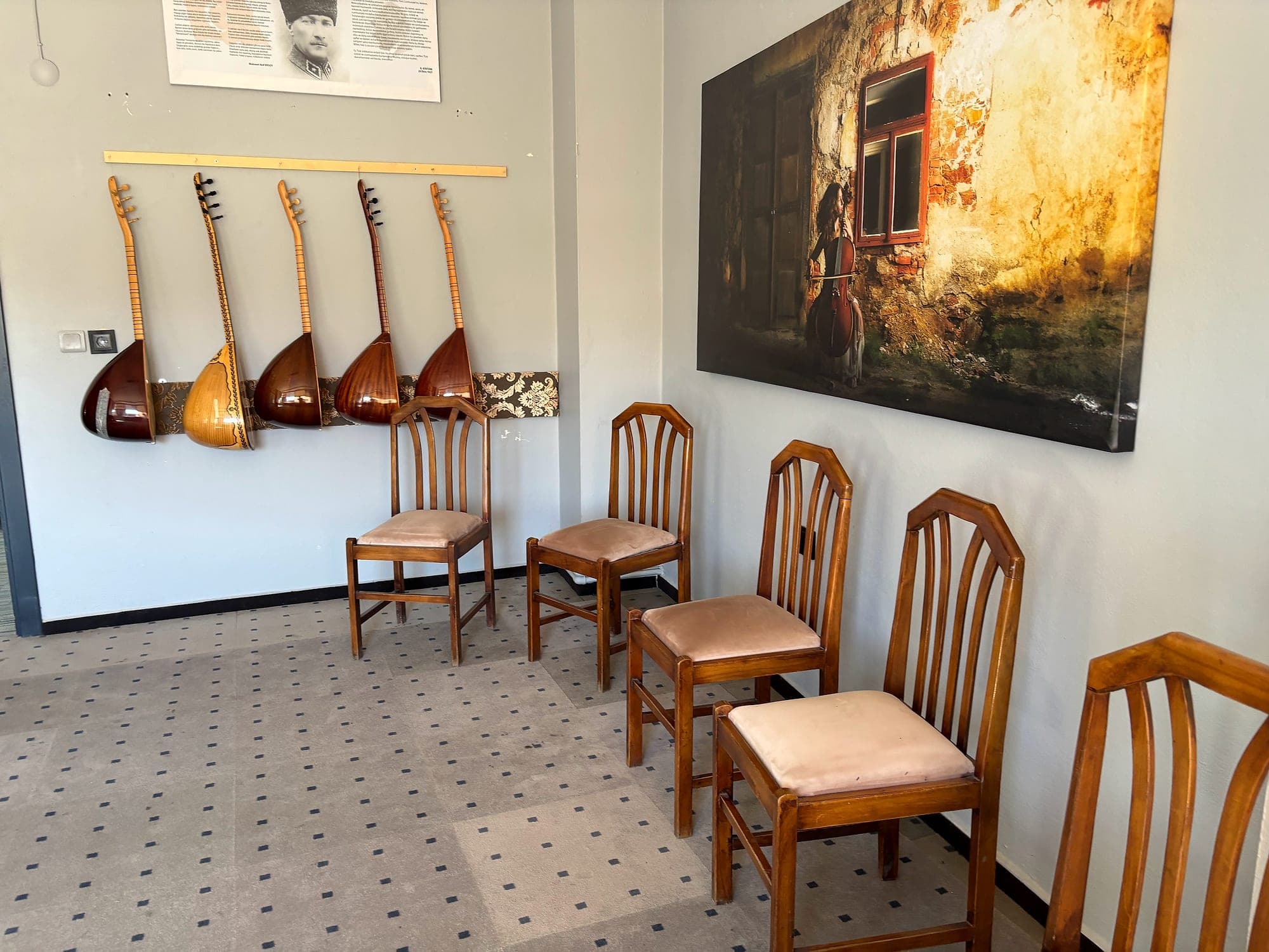 Bağlama duvarı ve ders çalışma alanı